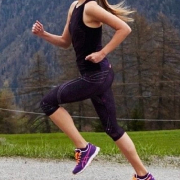Sweaty Betty Adrenaline‎ Galaxy Run Capri Leggings - Picture 1 of 6